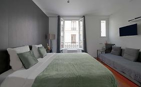 Large Modern Studio Close To The Eiffel Tower And Paris Highlights